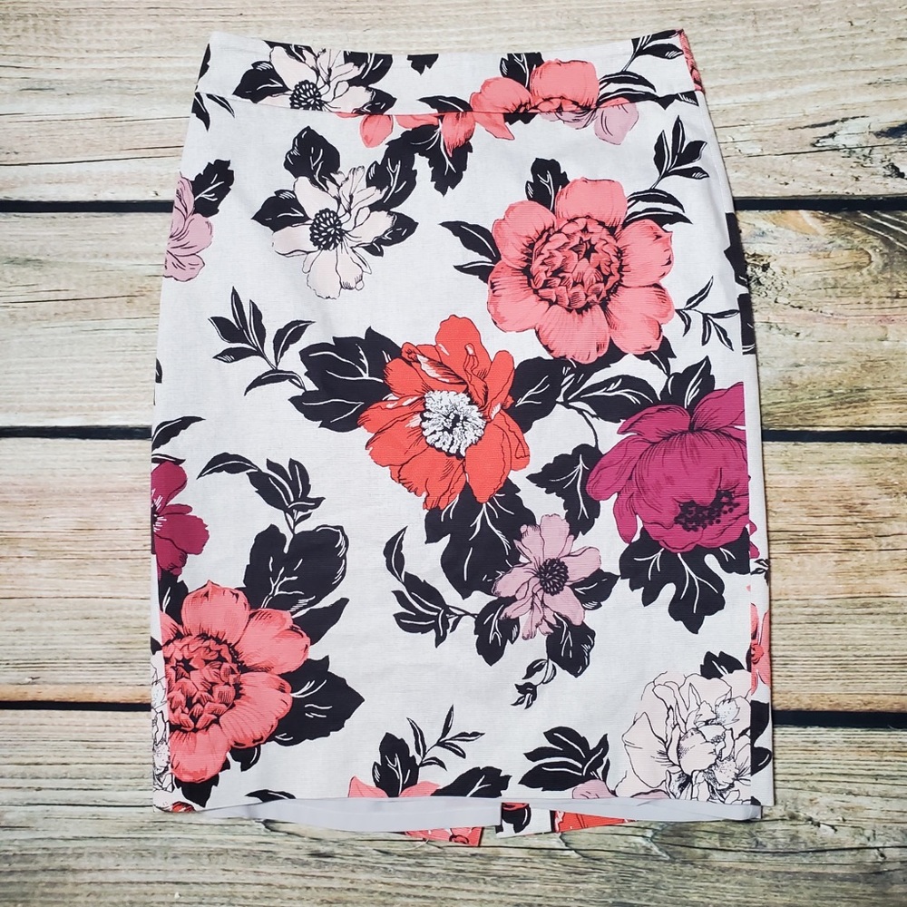 Ann Taylor pencil skirt size 0